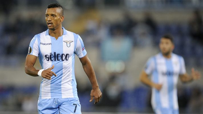 ROME, ROMA - NOVEMBER 23: Luis Nani of SS Lazio in action during the UEFA Europa League group K match between SS Lazio and Vitesse at Olimpico Stadium on November 23, 2017 in Rome, Italy. (Photo by Marco Rosi/Getty Images) Lazio News – All’Olimpico c’è Nani: il lusitano tra rimpianti e riconoscenza - immagine 1