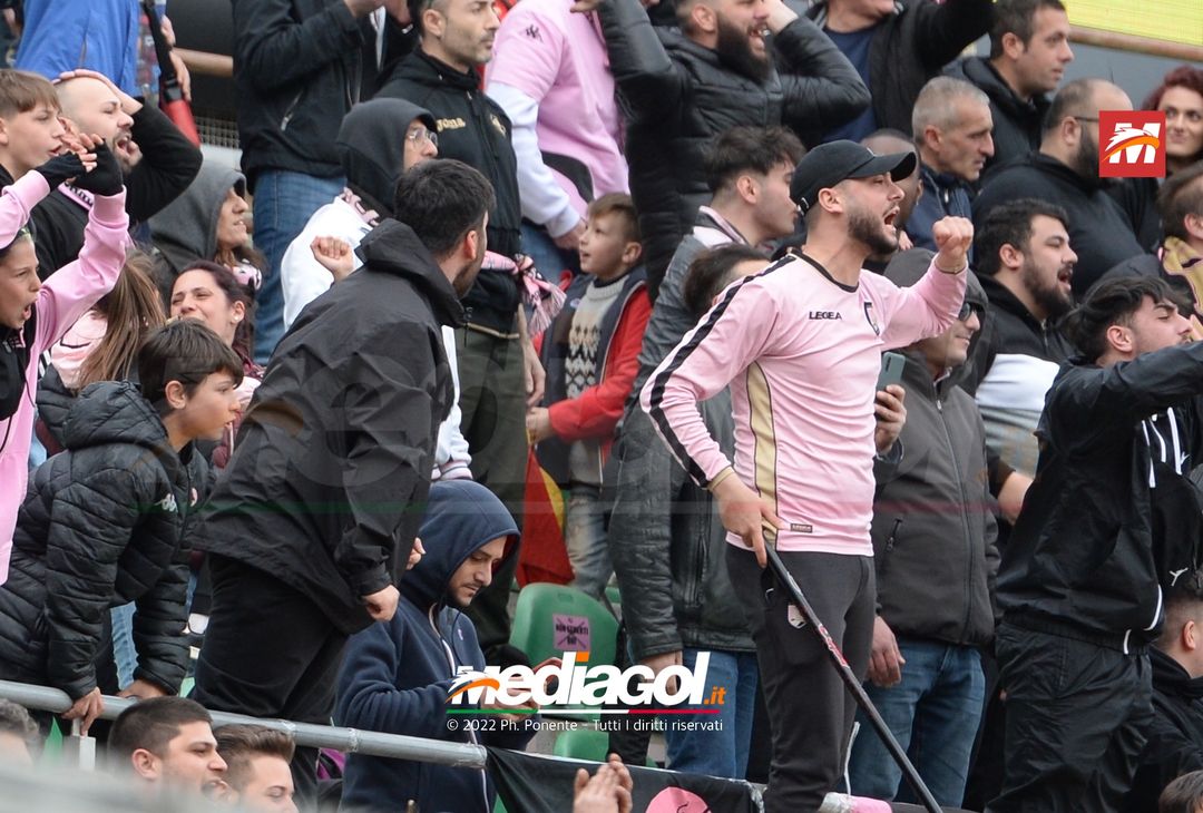 FOTO, i tifosi allo stadio per Palermo – Fidelis Andria 1-1 (Gallery) - immagine 6