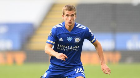 LEICESTER, ENGLAND - JULY 26: Dennis Praet of Leicester in action during the Premier League match between Leicester City and Manchester United at The King Power Stadium on July 26, 2020 in Leicester, England. (Photo by Michael Regan/Getty Images) LEICESTER, ENGLAND - JULY 26: Dennis Praet of Leicester in action during the Premier League match between Leicester City and Manchester United at The King Power Stadium on July 26, 2020 in Leicester, England. (Photo by Michael Regan/Getty Images)