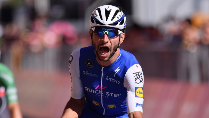 Foto LaPresse - Gian Mattia D'Alberto
07/05/2017 Tortoli'-Cagliari (Italia)
Sport Ciclismo
Giro d'Italia 2017 - 100a edizione - Tappa 3 - da
Tortoli' a Cagliari - 148 km ( 91,9 miglia )
Nella foto: Fernando Gaviria, vincitore di tappa e nuova Maglia Rosa
Photo LaPresse - Gian Mattia D'Alberto
07/05/2017 Tortoli', Nuoro ( Italy )
Sport Cycling
Giro d'Italia 2017 - 100th edition - Stage 3 -
Tortoli'-Cagliari - 148 km ( 91,9 miles )
In the pic: Fernando Gaviria, winner of the stage and new Pink Jersey Foto LaPresse - Gian Mattia D'Alberto
07/05/2017 Tortoli'-Cagliari (Italia)
Sport Ciclismo
Giro d'Italia 2017 - 100a edizione - Tappa 3 - da
Tortoli' a Cagliari - 148 km ( 91,9 miglia )
Nella foto: Fernando Gaviria, vincitore di tappa e nuova Maglia Rosa
Photo LaPresse - Gian Mattia D'Alberto
07/05/2017 Tortoli', Nuoro ( Italy )
Sport Cycling
Giro d'Italia 2017 - 100th edition - Stage 3 -
Tortoli'-Cagliari - 148 km ( 91,9 miles )
In the pic: Fernando Gaviria, winner of the stage and new Pink Jersey