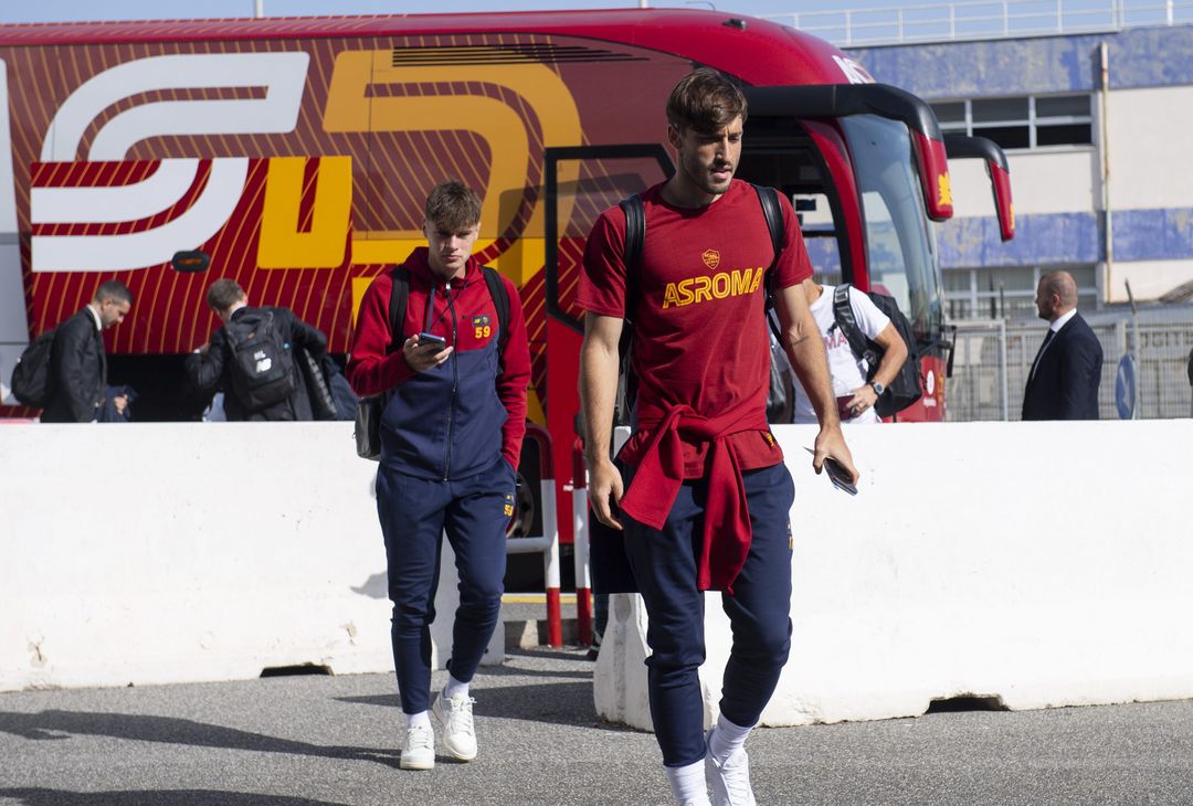 Roma in partenza per la Finlandia: domani la sfida con l’Helsinki – FOTO GALLERY - immagine 16