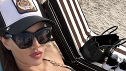 Wanda Nara, nuovo look e bikini sexy: le forme sono mozzafiato