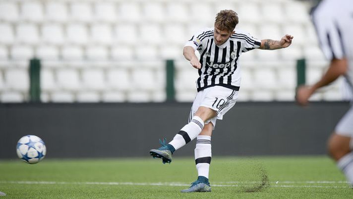 Foto LaPresse - Daniele Badolato
21/10/2015 Vercelli ( Italia )
Sport Calcio
Juventus - Borussia Mönchengladbach
Youth League 2015 2016 - Fase a gironi
Nella foto: Luca Clemenza segna il gol del 1-0
Photo LaPresse - Daniele Badolato
21 October 2015 Vercelli ( Italy )
Sport Soccer
Juventus - Borussia Mönchengladbach
Youth League 2015 2016 - Group Stage , Match day three
In the pic: Luca Clemenza scores 1-0 goal Foto LaPresse - Daniele Badolato
21/10/2015 Vercelli ( Italia )
Sport Calcio
Juventus - Borussia Mönchengladbach
Youth League 2015 2016 - Fase a gironi
Nella foto: Luca Clemenza segna il gol del 1-0
Photo LaPresse - Daniele Badolato
21 October 2015 Vercelli ( Italy )
Sport Soccer
Juventus - Borussia Mönchengladbach
Youth League 2015 2016 - Group Stage , Match day three
In the pic: Luca Clemenza scores 1-0 goal