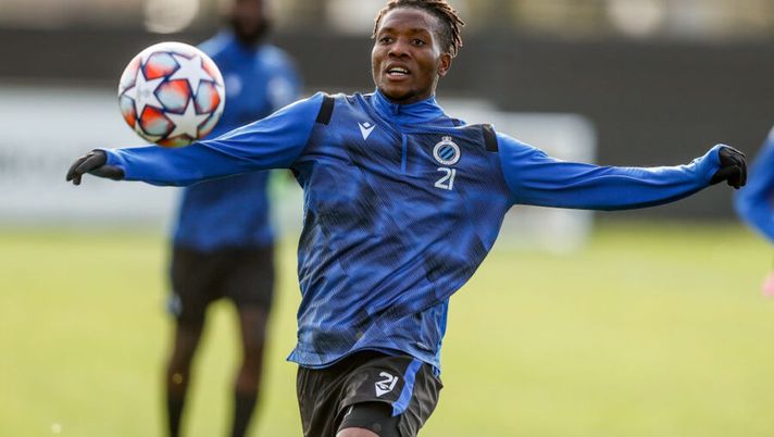 Club's David Okereke pictured in action during a training session of Belgian club Brugge ahead of the second group stage game of the UEFA Champions League, in the group F, between Belgian soccer team Club Brugge and Italian club SS Lazio Roma, Tuesday 27 October 2020 in Brugge. BELGA PHOTO BRUNO FAHY (Photo by BRUNO FAHY/BELGA MAG/AFP via Getty Images) David Okereke sta per tornare in Italia: l’attaccante è in arrivo in Serie A - immagine 1