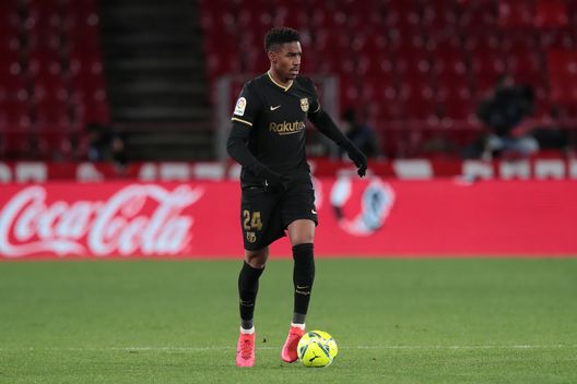 Junior Firpo, terzino sinistro del Barcellona Junior Firpo, terzino sinistro del Barcellona