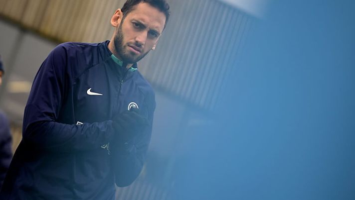 Serena: “Inter, se potessi sposterei più avanti Calhanoglu. Momento strepitoso” - immagine 1