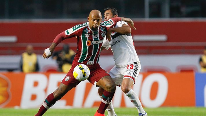 “Arbitro, tu sei sporco”: Felipe Melo espulso al derby Fla-Flu dopo 1 minuto di gioco… - immagine 1