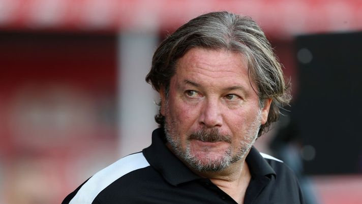 MONZA, ITALY - SEPTEMBER 05: Giovanni Stroppa, Head Coach of AC Monza looks on prior to the Serie A match between AC Monza and Atalanta BC at Stadio Brianteo on September 05, 2022 in Monza, Italy. (Photo by Marco Luzzani/Getty Images) Monza, Stroppa: “Sento la fiducia della società – Lecce un passo importante” - immagine 1