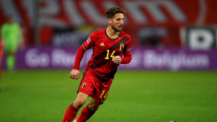 HEVERLEE, BELGIUM - NOVEMBER 18: Dries Mertens of Belgium in action during the UEFA Nations League group stage match between Belgium and Denkmark at King Power at Den Dreef Stadion on November 18, 2020 in Heverlee, Belgium. Football Stadiums around Europe remain empty due to the Coronavirus Pandemic as Government social distancing laws prohibit fans inside venues resulting in fixtures being played behind closed doors. (Photo by Dean Mouhtaropoulos/Getty Images) napoli