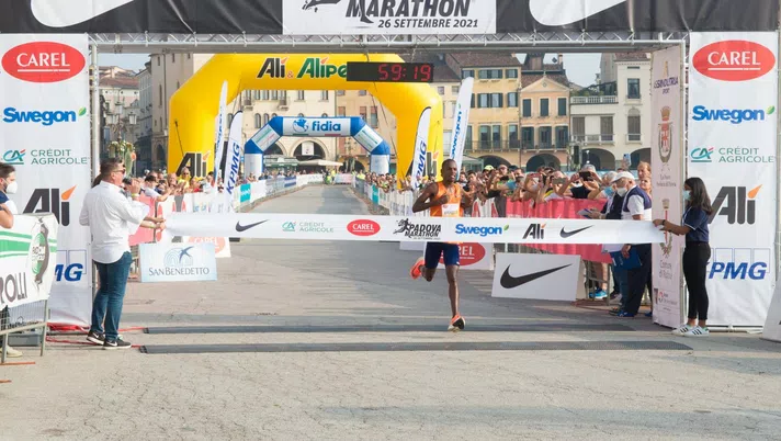Padova Marathon, tutte le classifiche: Kipchirchir scende sotto l’ora