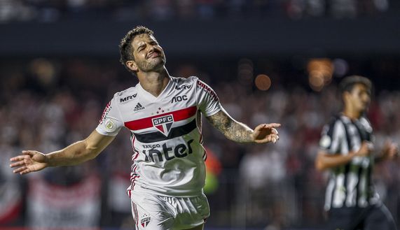 L'ex rossonero Alexander Pato L'ex rossonero Alexander Pato