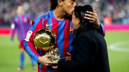 Ronaldinho non si dà pace: “Dopo la morte della madre beve dal mattino alla sera”