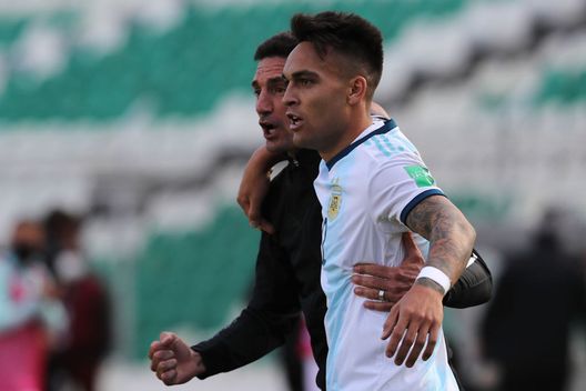 Getty Images Zanetti: “Lautaro cresciuto molto all’Inter, è un punto di riferimento. Gli ho detto…”- immagine 2