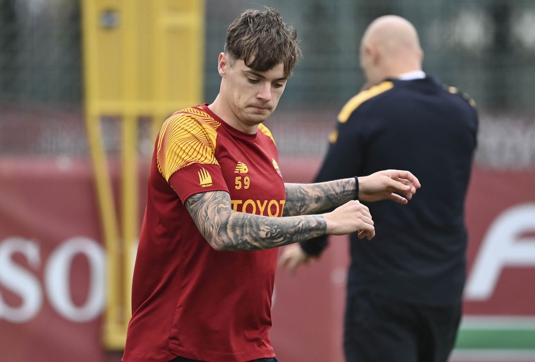 Roma, allenamento in vista del Bayer: ci sono Dybala e Wijnaldum – FOTO GALLERY - immagine 21