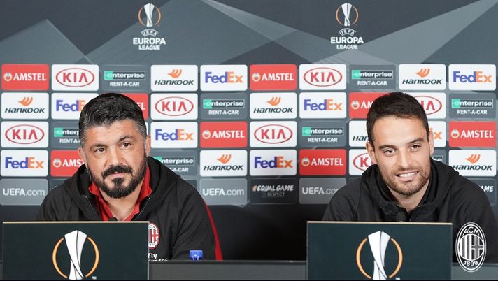 Gennaro Gattuso e Giacomo Bonaventura del Milan in conferenza stampa (credits: acmilan.com) 