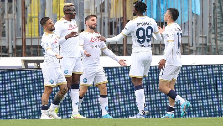 Getty Images Napoli, la nota del club: “Da martedì la squadra andrà in ritiro permanente” - immagine 1