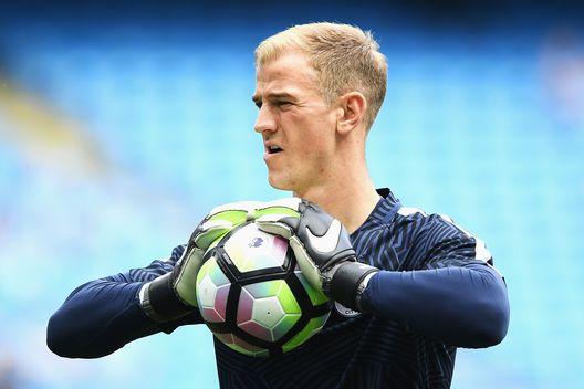 MANCHESTER, ENGLAND - AUGUST 28: Joe Hart of Manchester City warms up prior to the Premier League match between Manchester City and West Ham United at Etihad Stadium on August 28, 2016 in Manchester, England. (Photo by Gareth Copley/Getty Images) MANCHESTER, ENGLAND - AUGUST 28: Joe Hart of Manchester City warms up prior to the Premier League match between Manchester City and West Ham United at Etihad Stadium on August 28, 2016 in Manchester, England. (Photo by Gareth Copley/Getty Images)
