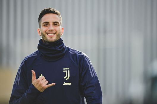 TURIN, ITALY - MARCH 11: Juventus player Rodrigo Bentancur during the Champions League training session at JTC on March 11, 2019 in Turin, Italy. (Photo by Daniele Badolato - Juventus FC/Juventus FC via Getty Images) TURIN, ITALY - MARCH 11: Juventus player Rodrigo Bentancur during the Champions League training session at JTC on March 11, 2019 in Turin, Italy. (Photo by Daniele Badolato - Juventus FC/Juventus FC via Getty Images)