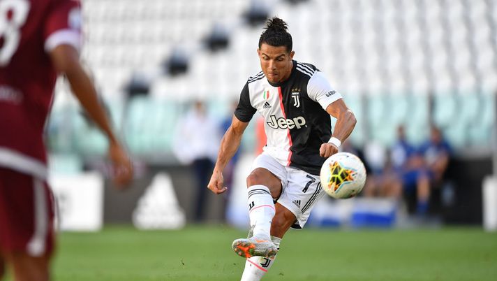 TURIN, ITALY - JULY 04: Cristiano Ronaldo of Juventus scores a goal during the Serie A match between Juventus and Torino FC at Allianz Stadium on July 4, 2020 in Turin, Italy. (Photo by Valerio Pennicino/Getty Images ) TURIN, ITALY - JULY 04: Cristiano Ronaldo of Juventus scores a goal during the Serie A match between Juventus and Torino FC at Allianz Stadium on July 4, 2020 in Turin, Italy. (Photo by Valerio Pennicino/Getty Images )