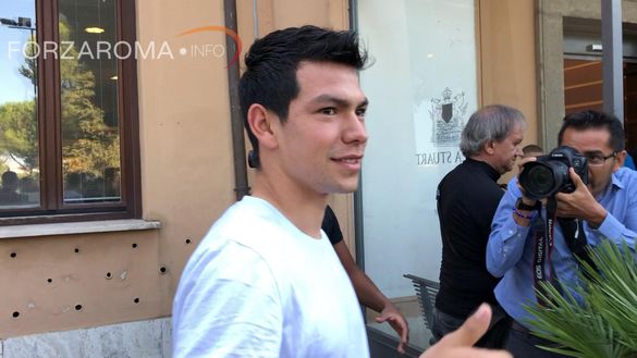 Lozano a Villa Stuart per le visite mediche con il Napoli Lozano a Villa Stuart per le visite mediche con il Napoli