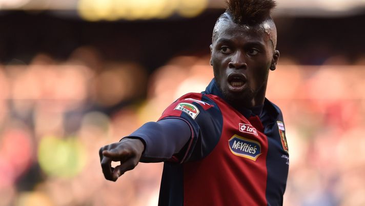 GENOA, ITALY - APRIL 11: M Baye Niang of Genoa CFC gestures during the Serie A match between Genoa CFC and Cagliari Calcio at Stadio Luigi Ferraris on April 11, 2015 in Genoa, Italy. (Photo by Valerio Pennicino/Getty Images) GENOA, ITALY - APRIL 11: M Baye Niang of Genoa CFC gestures during the Serie A match between Genoa CFC and Cagliari Calcio at Stadio Luigi Ferraris on April 11, 2015 in Genoa, Italy. (Photo by Valerio Pennicino/Getty Images)
