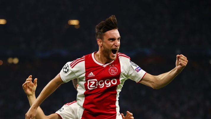 AMSTERDAM, NETHERLANDS - SEPTEMBER 19: Nicolas Tagliafico of Ajax celebrates after scoring his team's first goal during the Group E match of the UEFA Champions League between Ajax and AEK Athens at Johan Cruyff Arena on September 19, 2018 in Amsterdam, Netherlands. (Photo by Dean Mouhtaropoulos/Getty Images) AMSTERDAM, NETHERLANDS - SEPTEMBER 19: Nicolas Tagliafico of Ajax celebrates after scoring his team's first goal during the Group E match of the UEFA Champions League between Ajax and AEK Athens at Johan Cruyff Arena on September 19, 2018 in Amsterdam, Netherlands. (Photo by Dean Mouhtaropoulos/Getty Images)