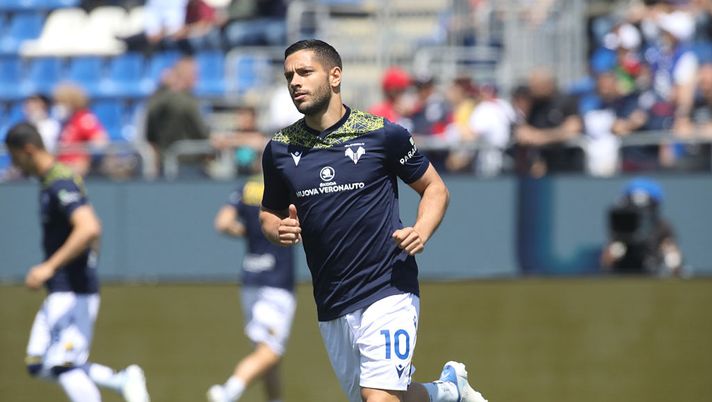 Come un derby, i tifosi interisti intasano i social di Caprari: “Purga il Milan…” - immagine 1