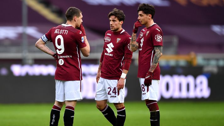 TURIN, ITALY - FEBRUARY 13: Andrea Belotti, Simone Verdi and Daniele Baselli of Torino FC interact following the Serie A match between Torino FC  and Genoa CFC at Stadio Olimpico di Torino on February 13, 2021 in Turin, Italy. Sporting stadiums around Italy remain under strict restrictions due to the Coronavirus Pandemic as Government social distancing laws prohibit fans inside venues resulting in games being played behind closed doors. (Photo by Valerio Pennicino/Getty Images) 