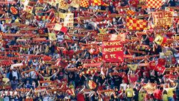 Lecce, proteste dei tifosi contro la ripresa