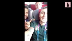 VIDEO Italia, gli azzurri cantano: “Più bella cosa non c’è”. Ed Eros condivide