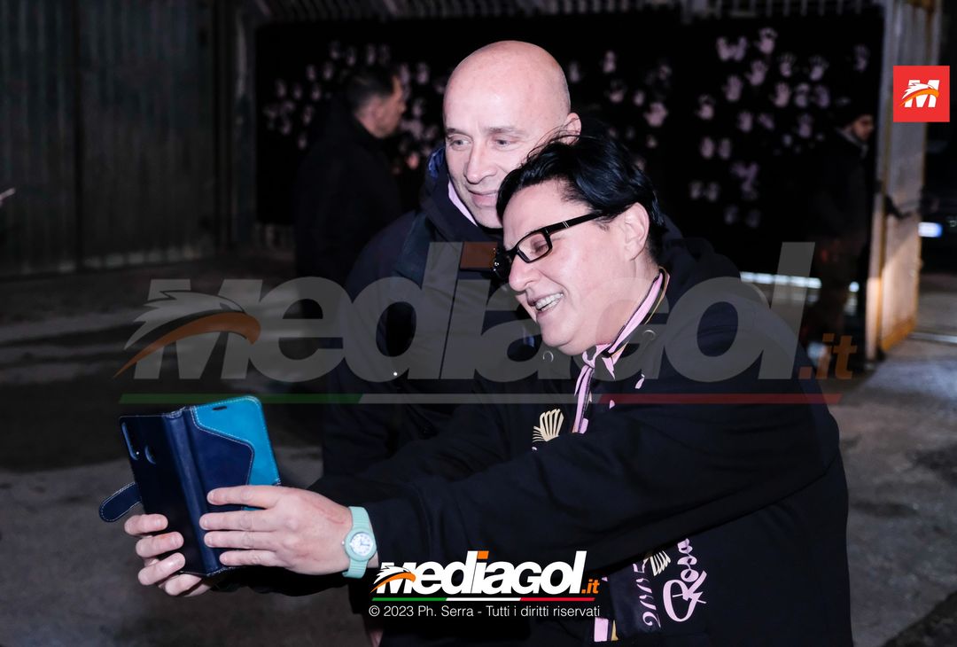 FOTO Ascoli-Palermo, i rosanero in partenza dallo stadio “Renzo Barbera” (Gallery) - immagine 8