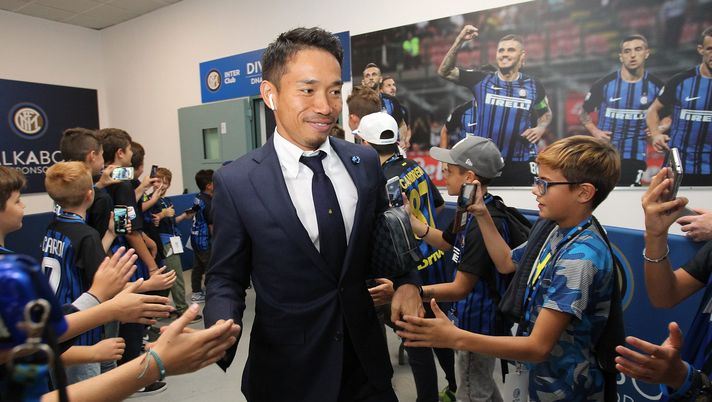 MILAN, ITALY - SEPTEMBER 24: Yuto Nagatomo of FC Internazionale arrives prior to the Serie A match between FC Internazionale and Genoa CFC at Stadio Giuseppe Meazza on September 24, 2017 in Milan, Italy. (Photo by Marco Luzzani - Inter/FC Internazionale via Getty Images) 