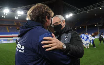  GENOA, ITALY - DECEMBER 19: Giovanni Stroppa head coach of FC Crotone and Claudio Ranieri head coach of UC Sampdoria during the Serie A match between UC Sampdoria and FC Crotone at Stadio Luigi Ferraris on December 19, 2020 in Genoa, Italy. (Photo by Paolo Rattini/Getty Images)