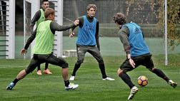 Qui Milanello – Allenamento defaticante: Mati Fernández ed Antonelli in gruppo