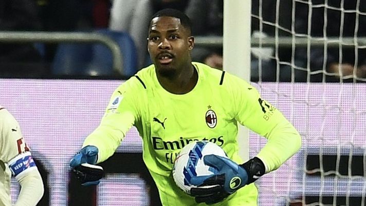 Mike Maignan (portiere AC Milan) qui durante Cagliari-Milan 0-1 (Serie A 2021-2022) | News (Getty Images) Mike Maignan Cagliari-Milan 0-1 Serie A 2021-2022