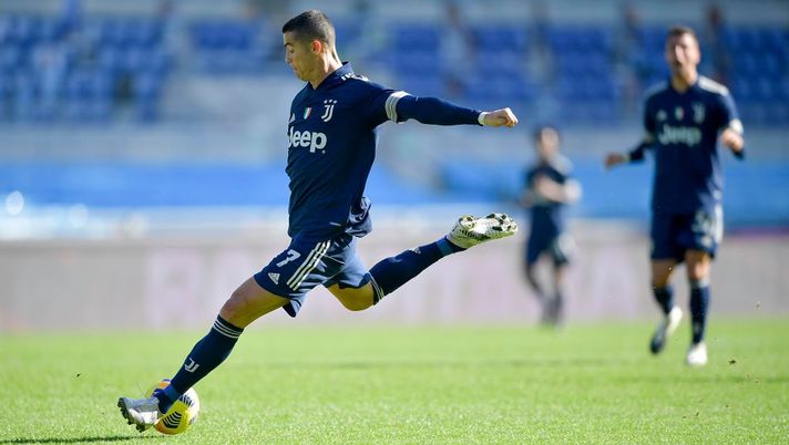 ROME, ITALY - NOVEMBER 08: Juventus player Cristiano Ronaldo during the Serie A match between SS Lazio and Juventus at Stadio Olimpico on November 08, 2020 in Rome, Italy. (Photo by Daniele Badolato - Juventus FC/Juventus FC via Getty Images) ROME, ITALY - NOVEMBER 08: Juventus player Cristiano Ronaldo during the Serie A match between SS Lazio and Juventus at Stadio Olimpico on November 08, 2020 in Rome, Italy. (Photo by Daniele Badolato - Juventus FC/Juventus FC via Getty Images)