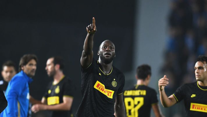 BRESCIA, ITALY - OCTOBER 29: Romelu Menama Lukaku Bolingoli of FC Internazionale celebrates #9 after scoring the second goal during the Serie A match between Brescia Calcio and FC Internazionale at Stadio Mario Rigamonti on October 29, 2019 in Brescia, Italy. (Photo by Claudio Villa - Inter/Inter via Getty Images) BRESCIA, ITALY - OCTOBER 29: Romelu Menama Lukaku Bolingoli of FC Internazionale celebrates #9 after scoring the second goal during the Serie A match between Brescia Calcio and FC Internazionale at Stadio Mario Rigamonti on October 29, 2019 in Brescia, Italy. (Photo by Claudio Villa - Inter/Inter via Getty Images)