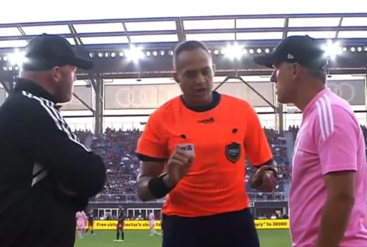 Dc United, razzismo: un avversario contro Lowe, Rooney sostituisce il giocatore vittima dell’insulto- immagine 2