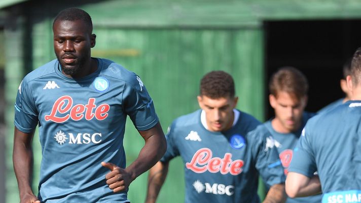 Stop per Insigne, Lozano e Zielinski rientrano in gruppo: il report odierno Stop per Insigne, Lozano e Zielinski rientrano in gruppo: il report odierno