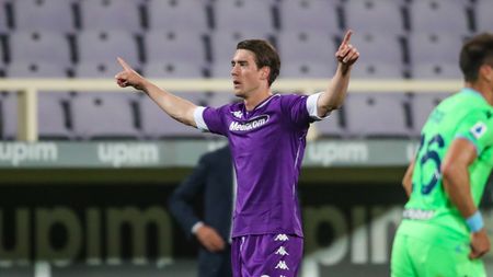 GERMOGLI PH: 8 MAGGIO 2021 FIRENZE STADIO ARTEMIO FRANCHI SERIE A FIORENTINA VS LAZIO NELLA FOTO ESULTANZA GOL VLAHOVIC GERMOGLI PH: 8 MAGGIO 2021 FIRENZE STADIO ARTEMIO FRANCHI SERIE A FIORENTINA VS LAZIO NELLA FOTO ESULTANZA GOL VLAHOVIC