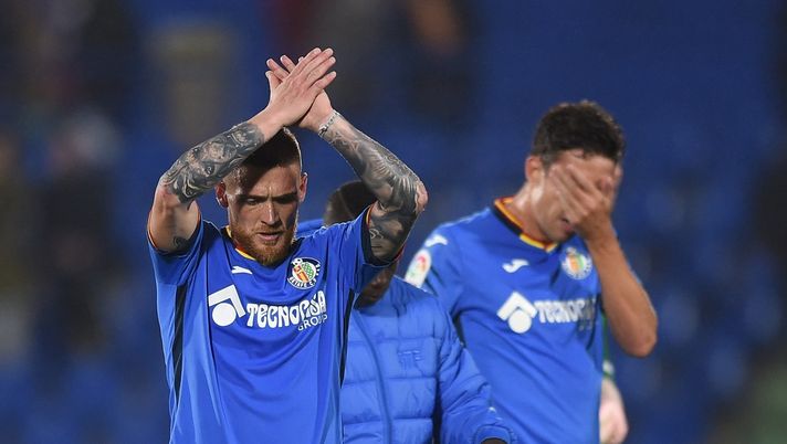 GETAFE, SPAIN - NOVEMBER 10: Vitorino Antunes (left) and Jaime Mata of Getafe CF react after losing 1-0 to Valencia CF during the La Liga match between Getafe CF and Valencia CF at Coliseum Alfonso Perez on November 10, 2018 in Getafe, Spain. (Photo by Denis Doyle/Getty Images) GETAFE, SPAIN - NOVEMBER 10: Vitorino Antunes (left) and Jaime Mata of Getafe CF react after losing 1-0 to Valencia CF during the La Liga match between Getafe CF and Valencia CF at Coliseum Alfonso Perez on November 10, 2018 in Getafe, Spain. (Photo by Denis Doyle/Getty Images)