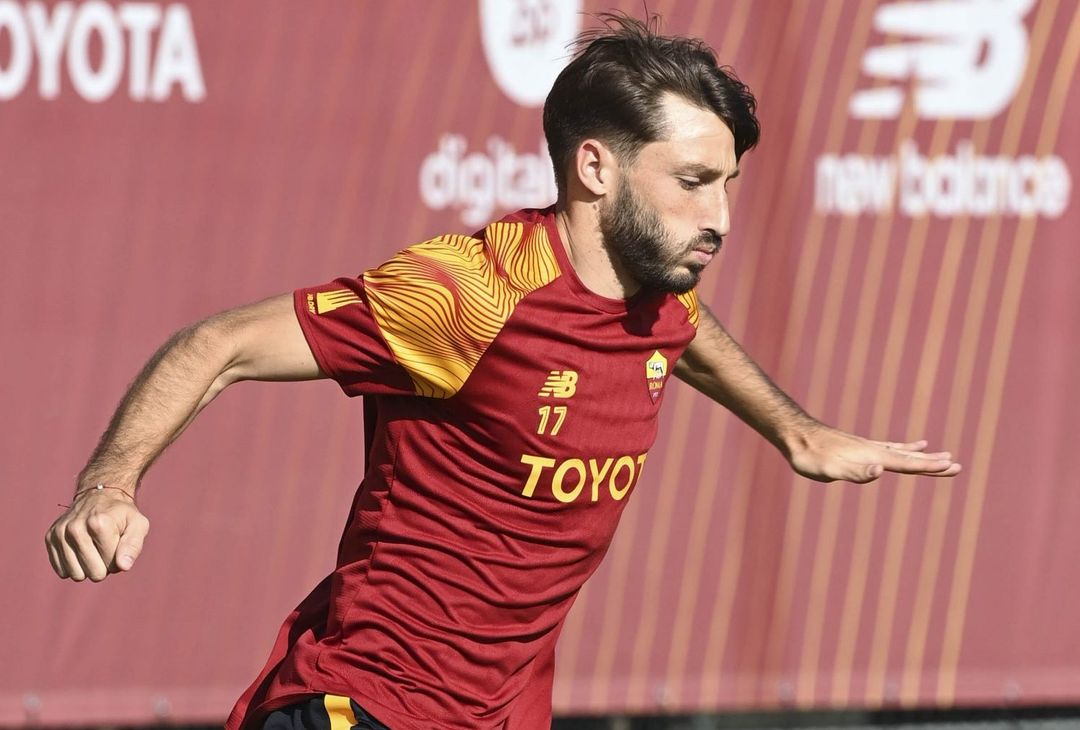 Trigoria, ripresa in vista del Betis: Karsdorp con il gruppo – FOTO GALLERY - immagine 49