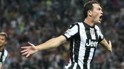 Juventus, Lichtsteiner infortunato in Nazionale
