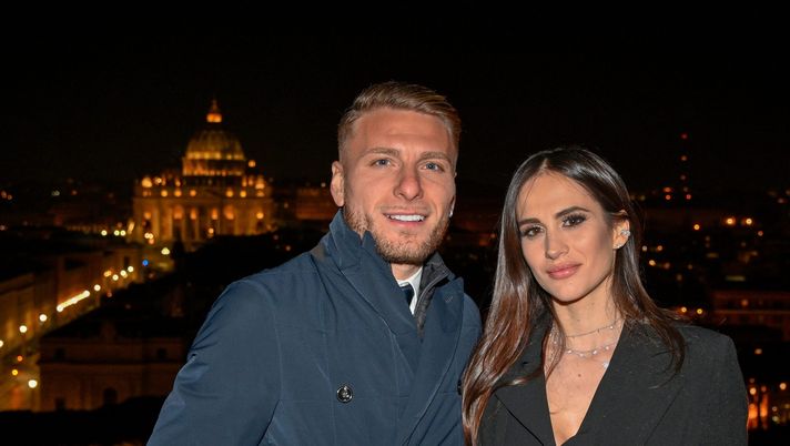 ROME, ITALY - JANUARY 08: Ciro Immobile of SS Lazio poses for a picture with his wife Jessica during the celebrations for the 120th Anniversary of the SS Lazio at Castel Sant'Angelo on January 8, 2020 in Rome, Italy. (Photo by Marco Rosi /Getty Images) Lazio News: Immobile scende in pista a Ballando con le stelle - immagine 1