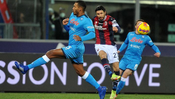 BOLOGNA, ITALY - JANUARY 17: Roberto Soriano of Bologna FC in action during the Serie A match between Bologna FC and SSC Napoli at Stadio Renato Dall'Ara on January 17, 2022 in Bologna, Italy. (Photo by Mario Carlini / Iguana Press/Getty Images) Napoli-Bologna, curiosità statistiche: Motta illeso a Fuorigrotta, occhio a Cambiaso! - immagine 1