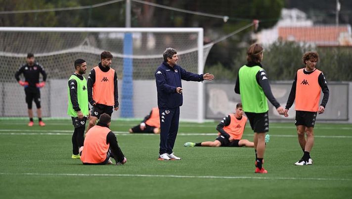 Palermo, Baldini e i “superstiti”: allenamento con la Primavera. La situazione  Palermo
