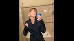 VIDEO / Federica Pellegrini, il cambio d’abito e da… Divina