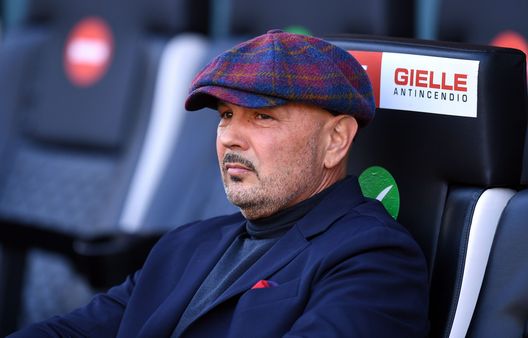 Sinisa Mihajlovic, tecnico del Bologna ed ex allenatore del Milan. Sinisa Mihajlovic, tecnico del Bologna ed ex allenatore del Milan.