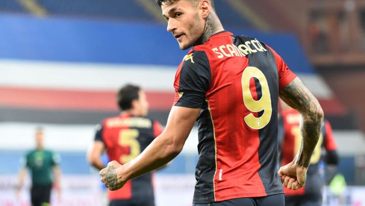 GENOA, ITALY - NOVEMBER 26: Gianluca Scamacca of Genoa CFC during the Coppa Italia match between UC Sampdoria and Genoa CFC at Stadio Luigi Ferraris on November 26, 2020 in Genoa, Italy. (Photo by Paolo Rattini/Getty Images) GENOA, ITALY - NOVEMBER 26: Gianluca Scamacca of Genoa CFC during the Coppa Italia match between UC Sampdoria and Genoa CFC at Stadio Luigi Ferraris on November 26, 2020 in Genoa, Italy. (Photo by Paolo Rattini/Getty Images)