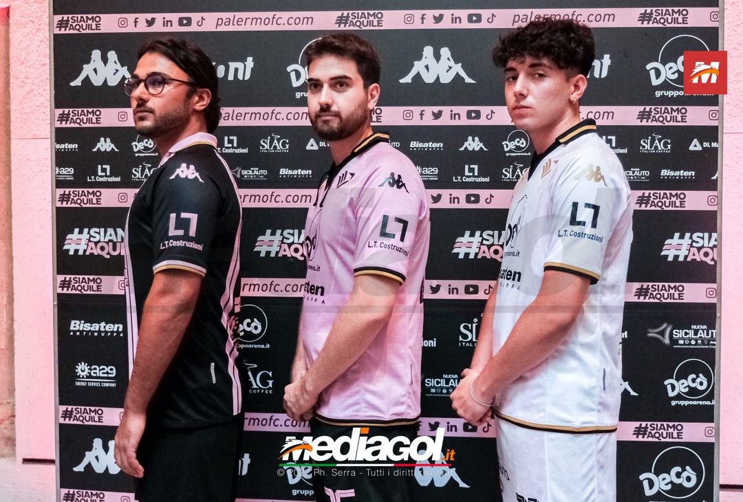 FOTO PALERMO, presentazione nuove maglie gara Palermo 2022/2023 (Gallery) - immagine 11